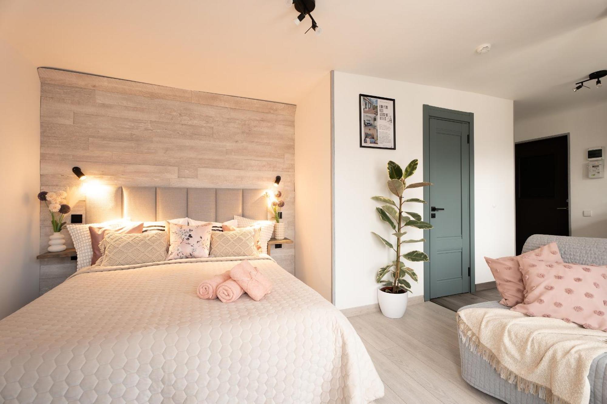 Green Garden & Private Parking Apartments With Playground Riga Bagian luar foto
