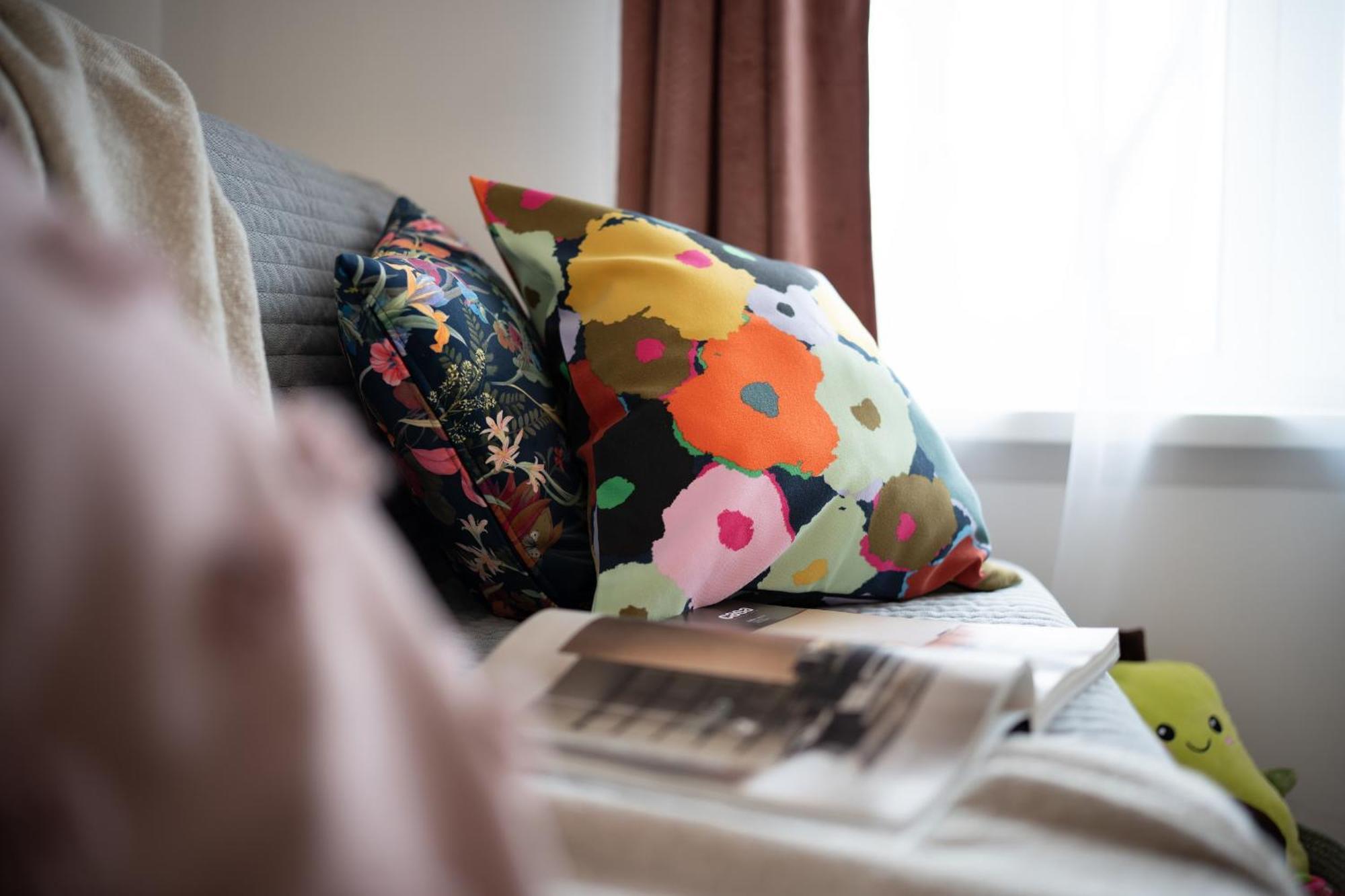 Green Garden & Private Parking Apartments With Playground Riga Bagian luar foto