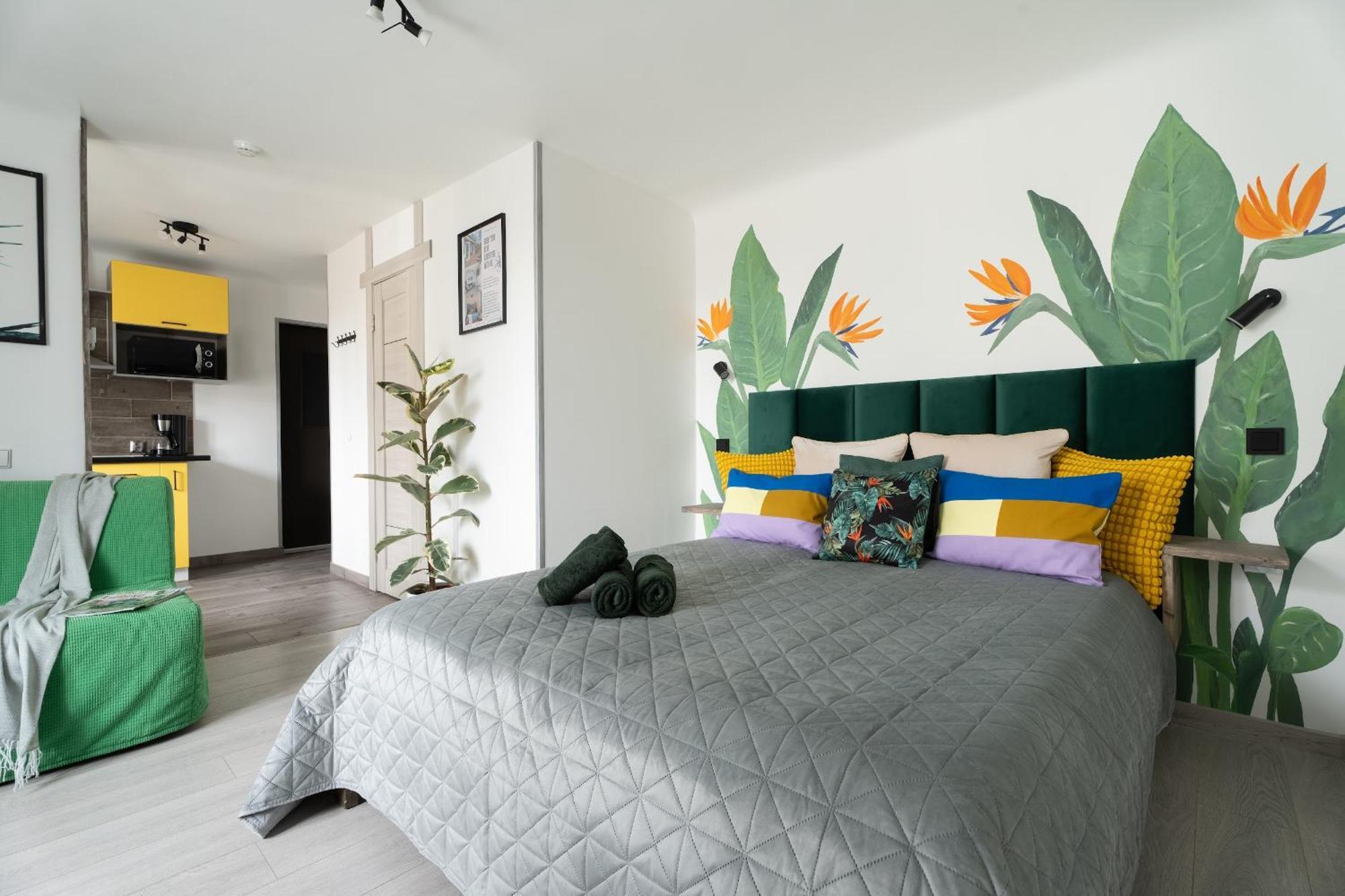Green Garden & Private Parking Apartments With Playground Riga Bagian luar foto