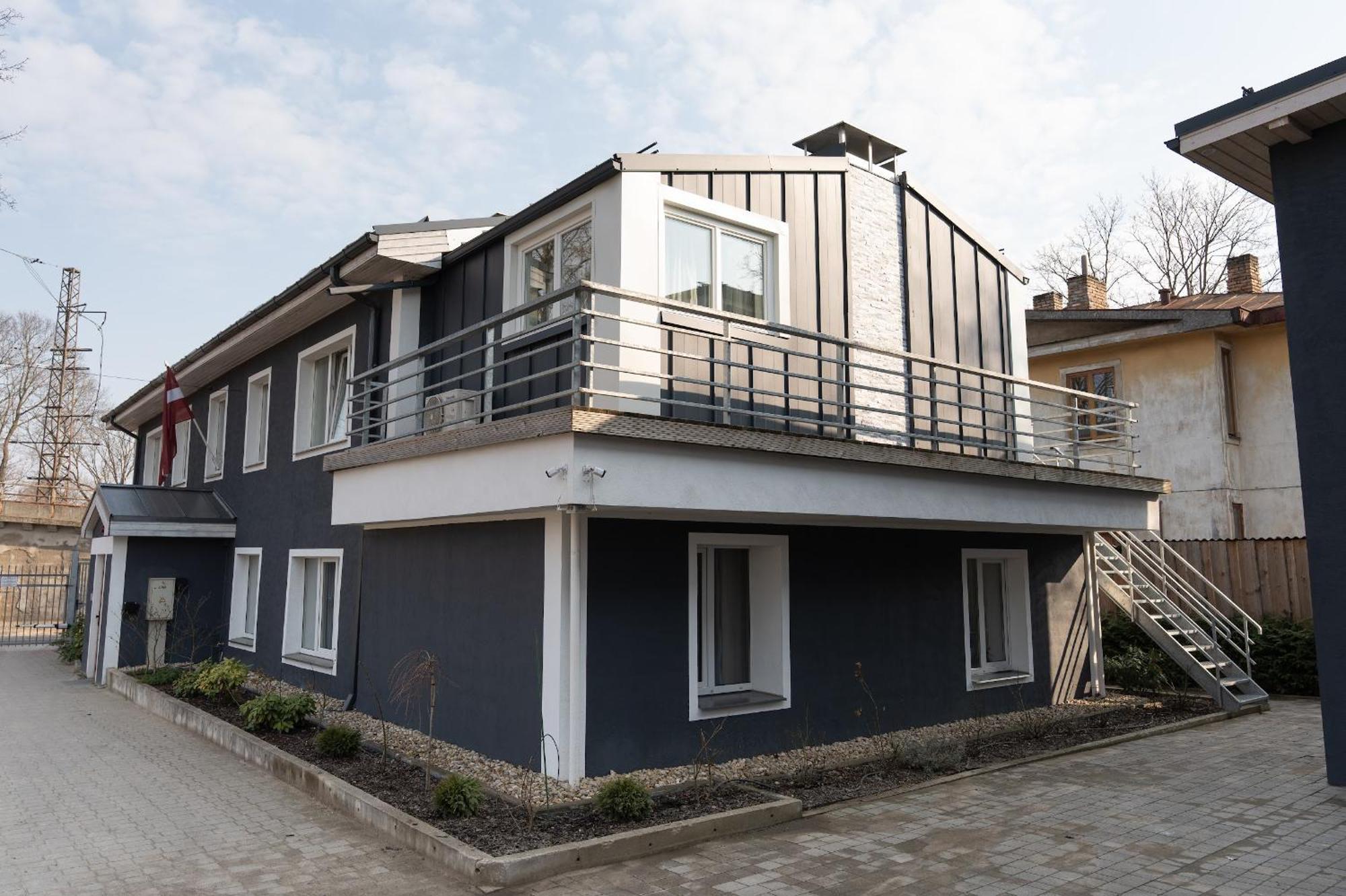 Green Garden & Private Parking Apartments With Playground Riga Bagian luar foto
